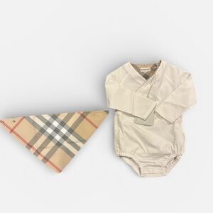 NWT- Burberry Bodysuit & Check Bandana Bib Set